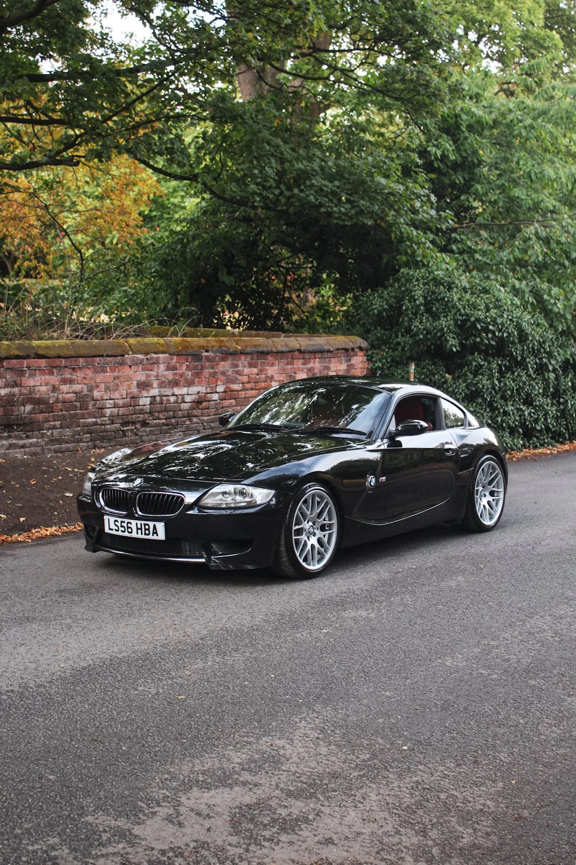 (SOLD) 2006 BMW Z4M Coupe (E86) – S54 3.2L Manual | Black Sapphire Metallic | Imola Red Leather