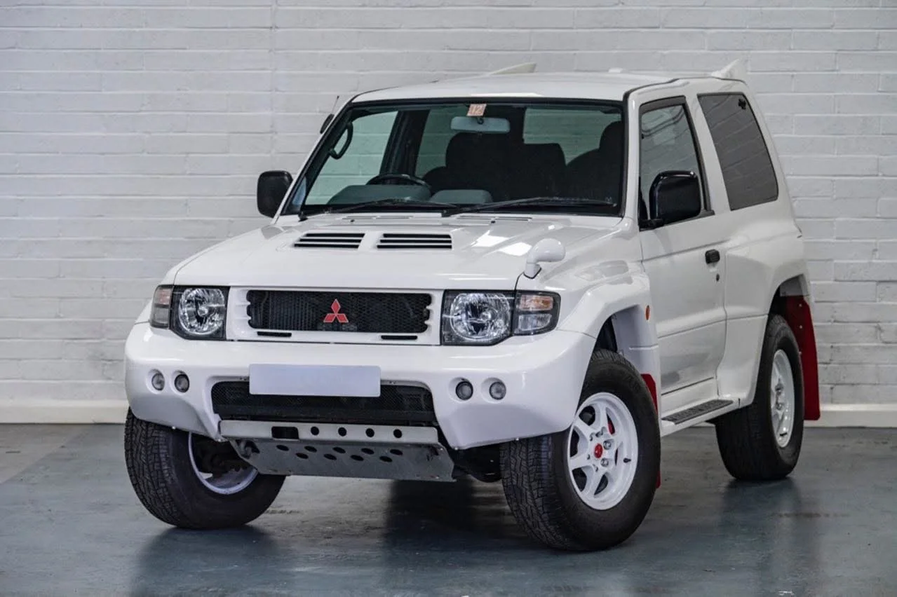 (DEPOSIT TAKEN) Mitsubishi Pajero Evolution - Scotia White