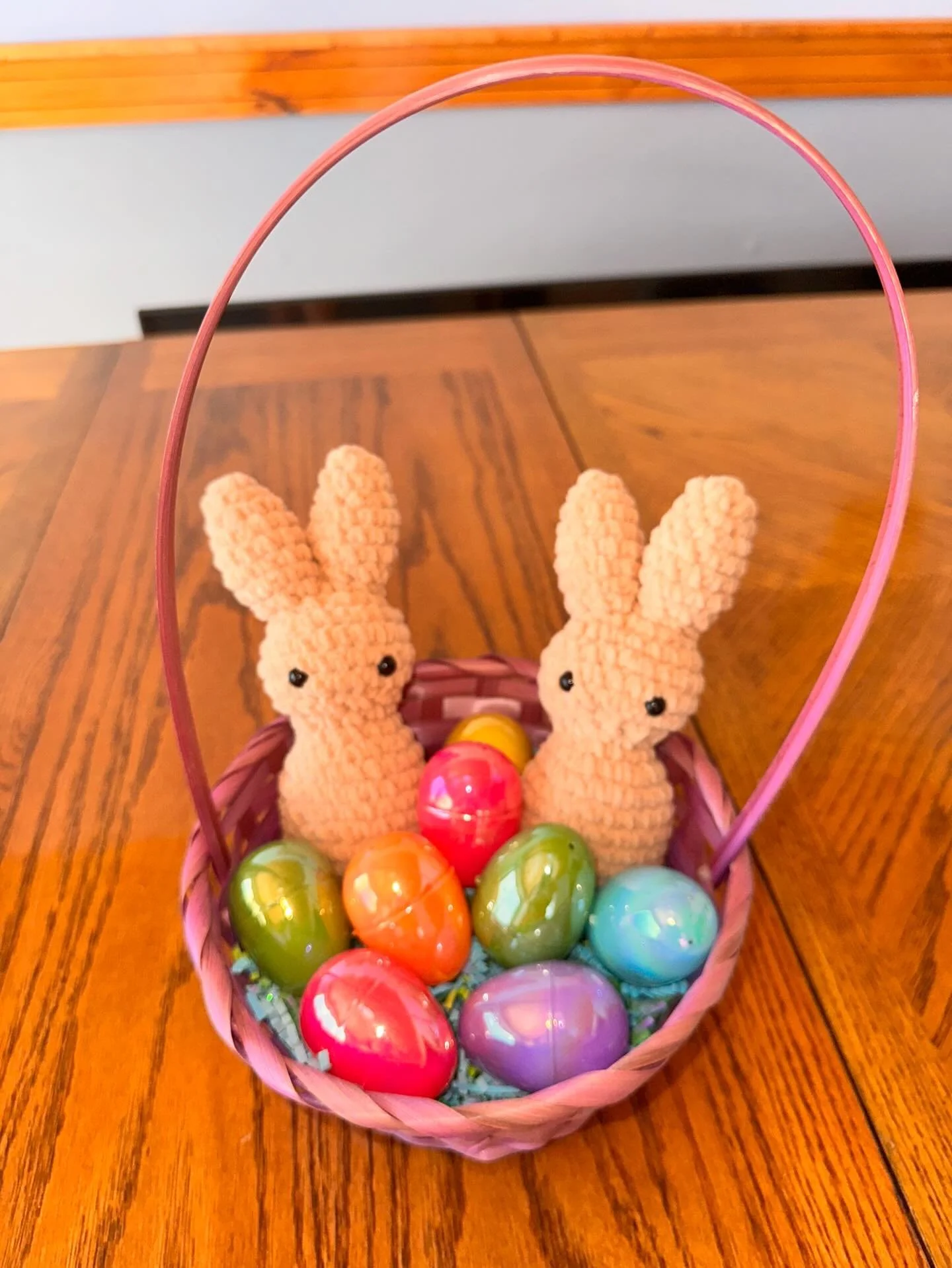 Happy Sunday! Or should I say, HOPPY Sunday!🌸 Just finished up a custom order for 10 peep bunnies! I am absolutely ✨obsessed✨ with how they turned out. The perfect gift for Easter! 

Pattern by @rose.lily.amigurumi ! 

Do you think these would do we