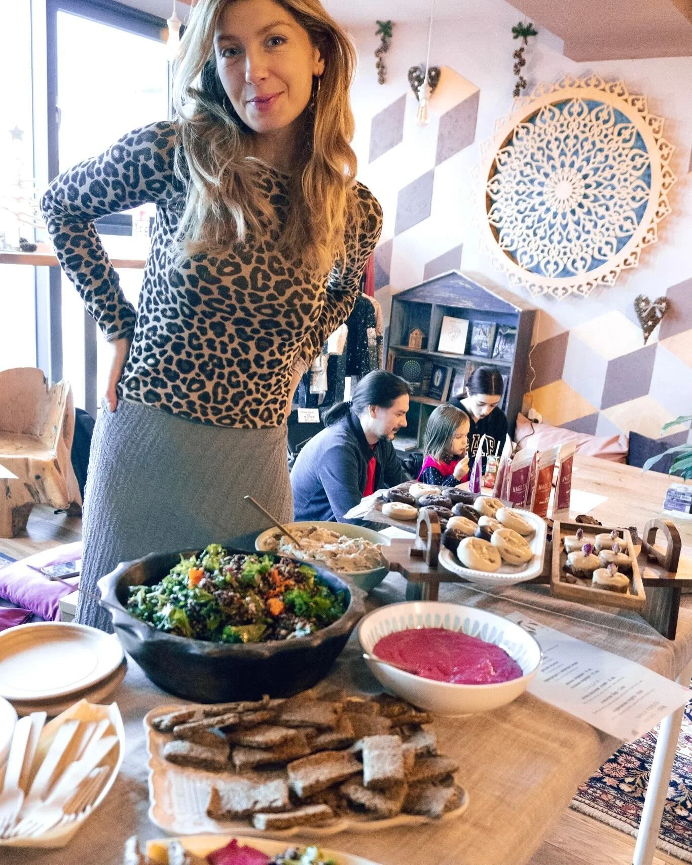 Another beautiful event that I took part in! 
Thank you @yogadistrict.space &amp; @elena.kolarova for having me!🤍✨🪷

Yummy healthy bites for all wellness events! My heart is always happy to share  food creations,  not only with the healthy benefits