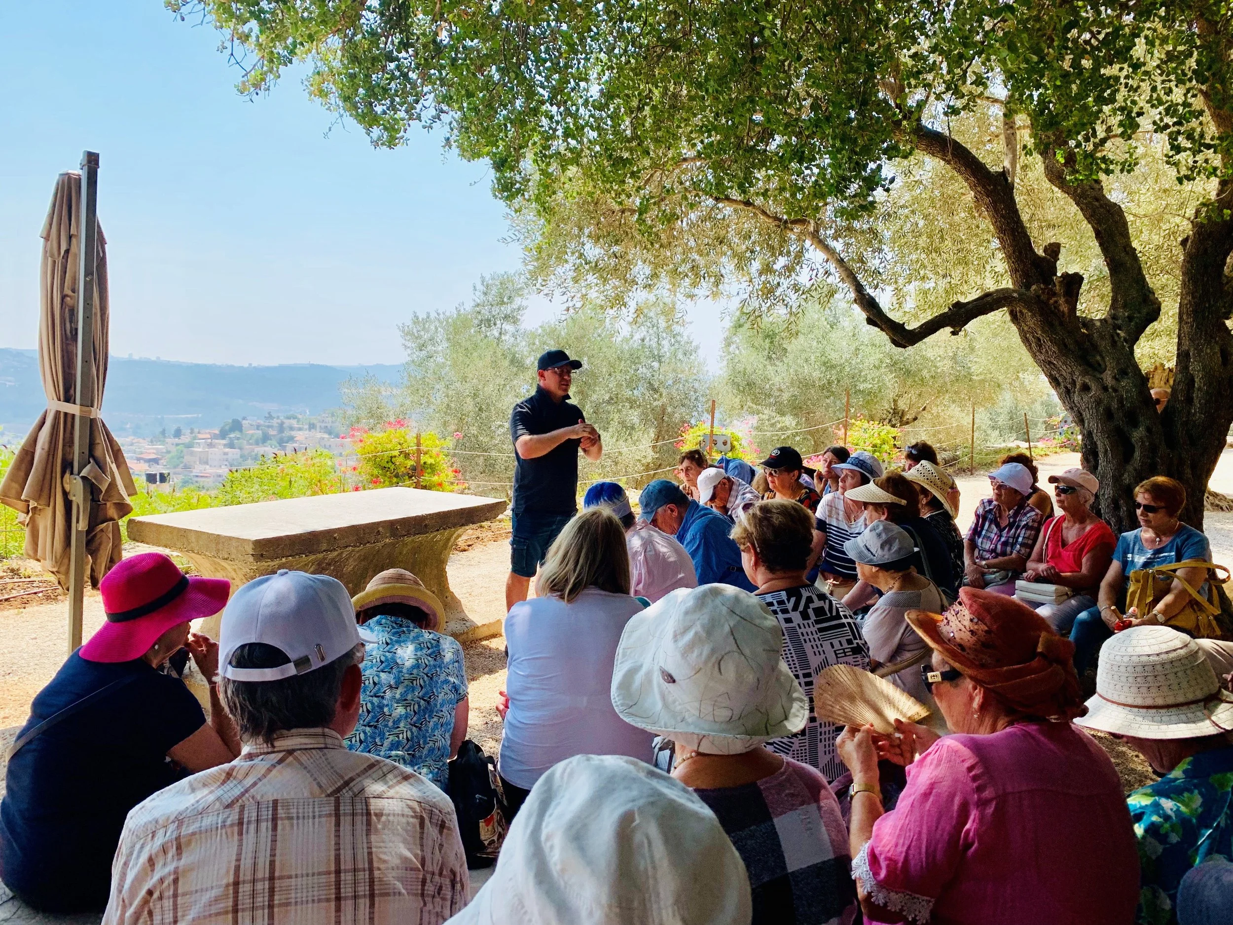 Telling Jewish people about Jesus in Jerusalem