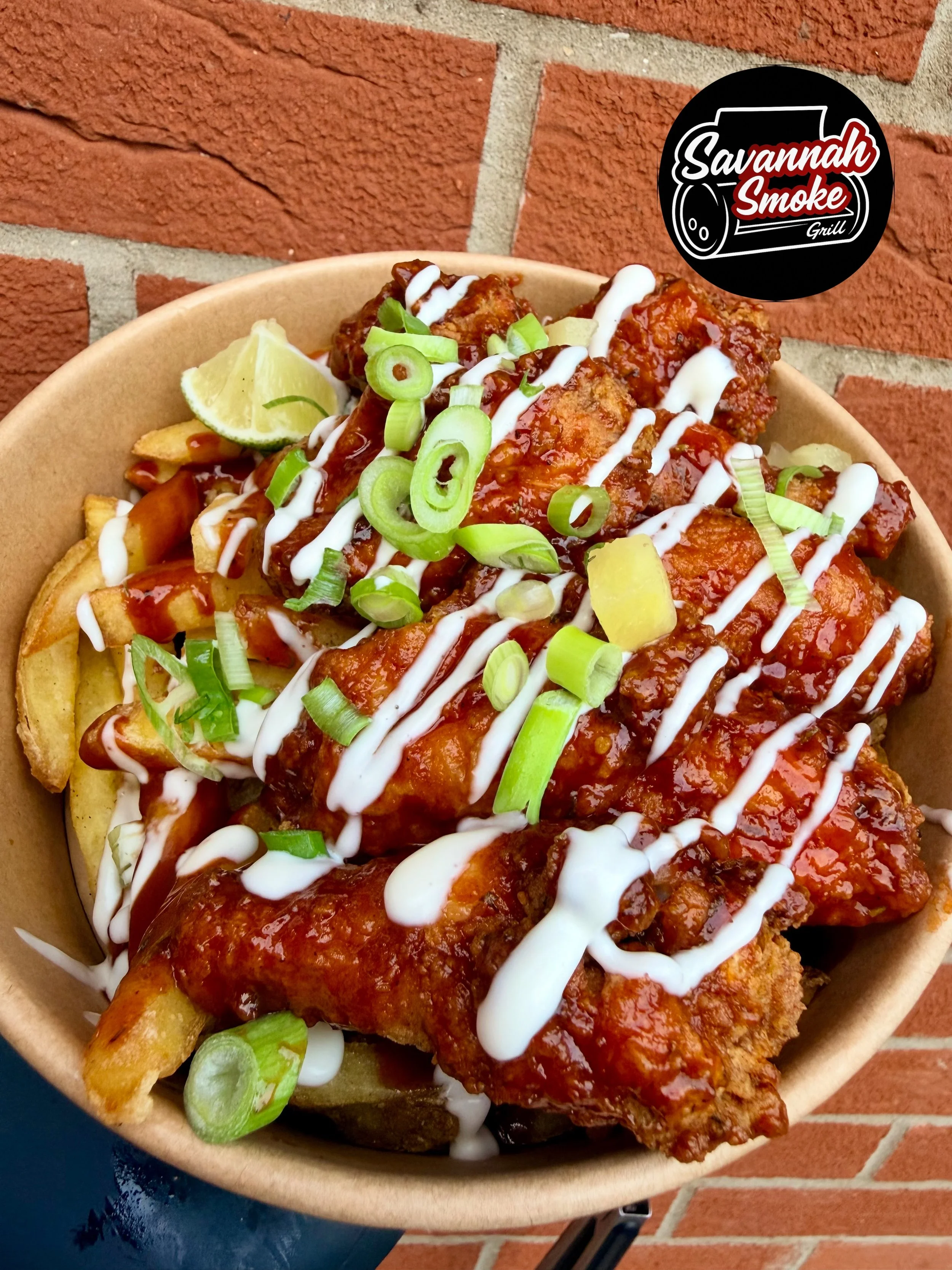 🔥PINEAPPLE BBQ WINGS 🍗 🍍 Yeah&hellip; we do put pineapple on wings. And honestly it&rsquo;s delicious 😮&zwj;💨😍

We are working on getting these beauties on our mobile stall&hellip; Stay tune before we eat them ourself. 🤪 
Only @savannahsmokegr