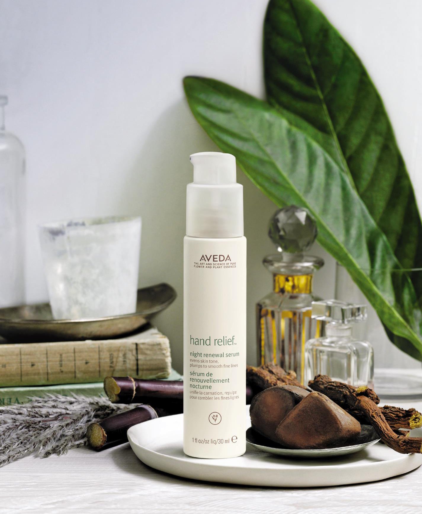 Hand Relief Night Renewal Serum