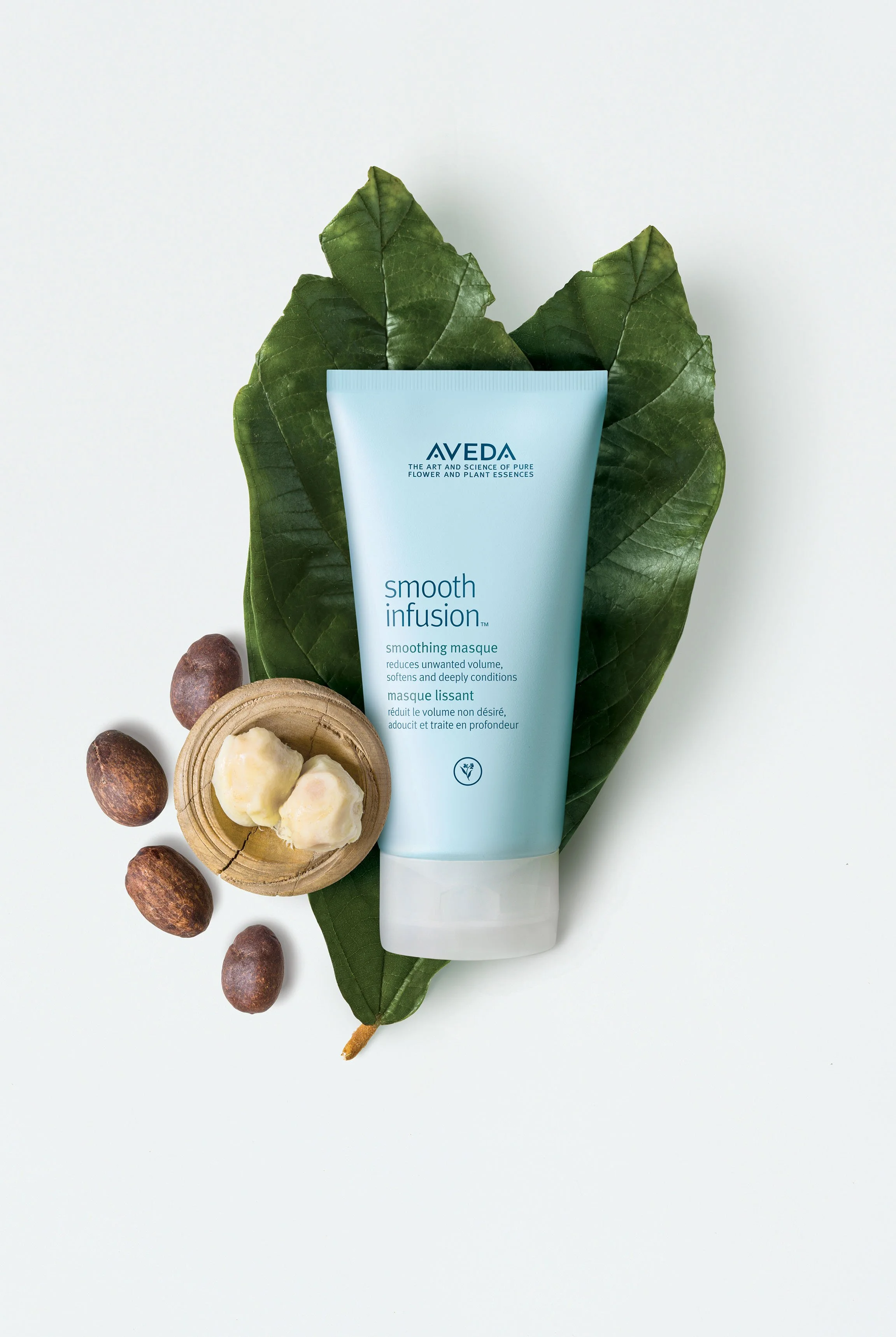 Reduce Frizz with NEW Smooth Infusion™ Smoothing Masque