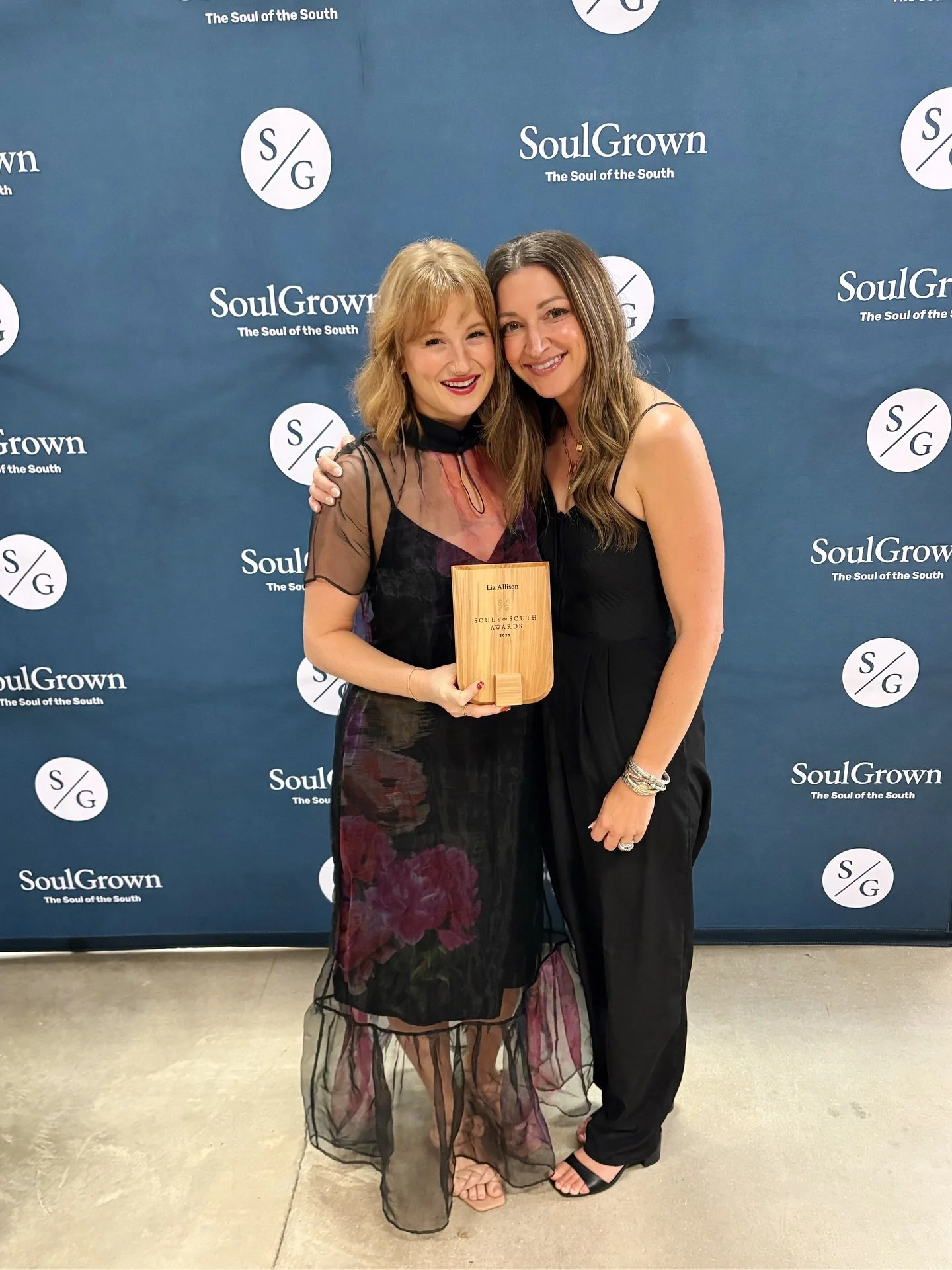 Thank you @soulgrown_alabama for awarding me Artist of the Year! I&rsquo;m deeply proud to live &amp; create here in Alabama.

It was such a special night with some of my greatest supporters. 🫶 And thank you @carriepittmanart for nominating me. 

Al