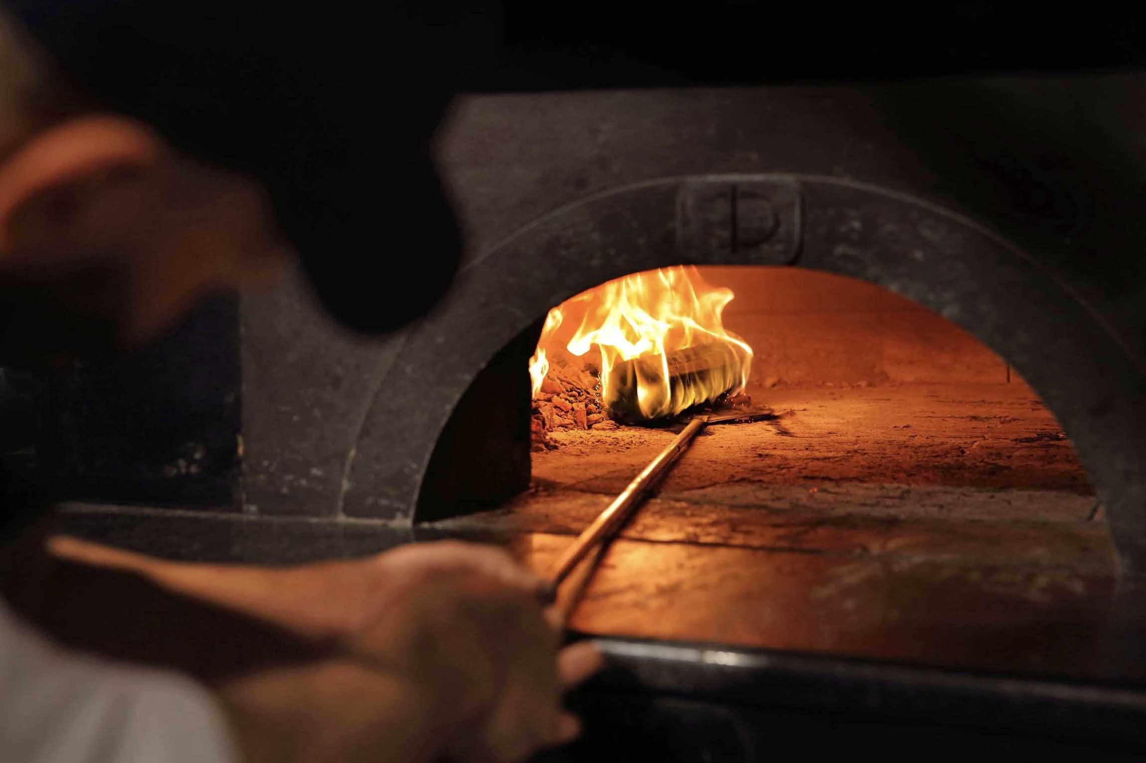 Eco wood fired Pizza photographed by studio68b.com