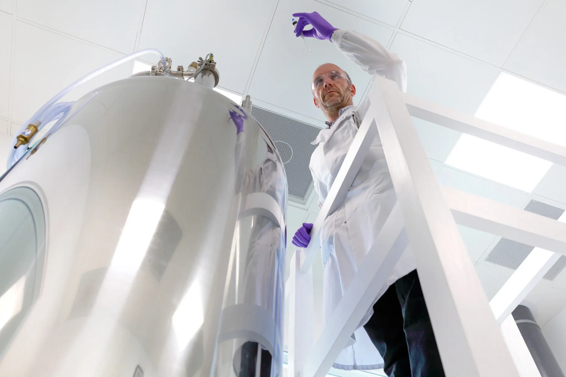 LifeArc scientist at work testing samples at the Stevenage campus