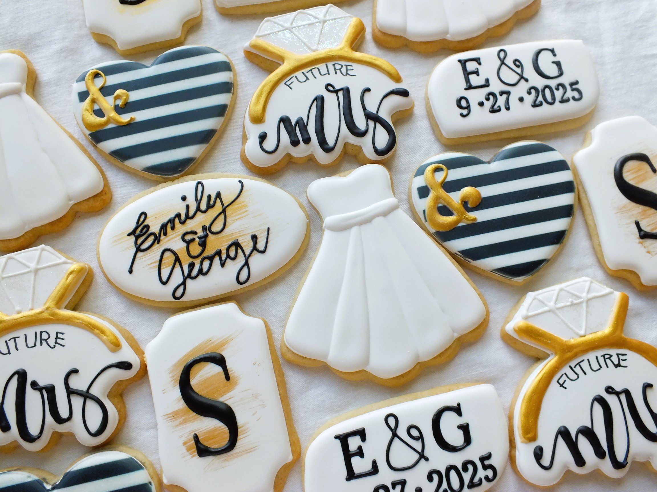 Black and white bridal.JPG