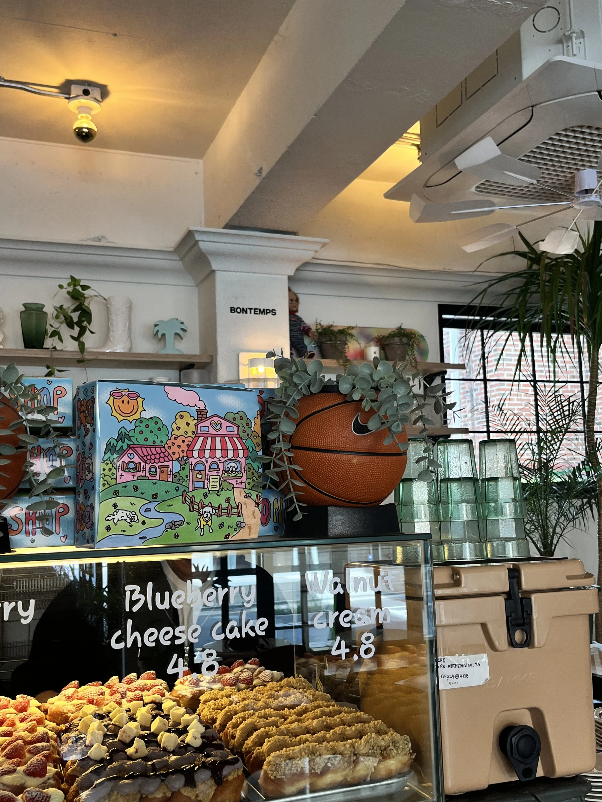 Bontemps Seongsu (봉땅 성수) : Traditional Korean Donuts with a Modern Twist