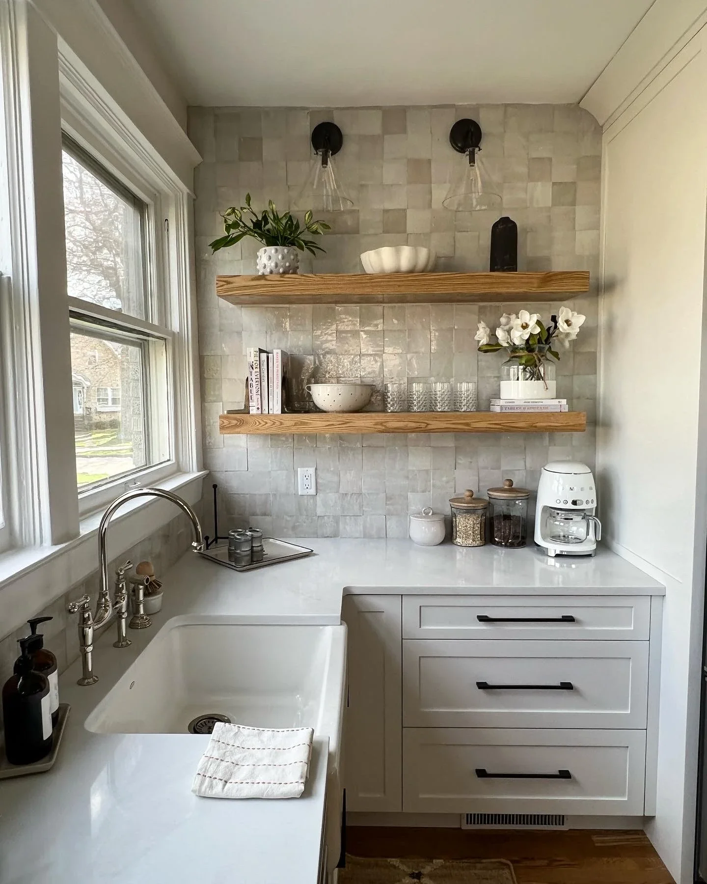 Other Custom Modern Kitchens v2 [D986AA07CC42].webp