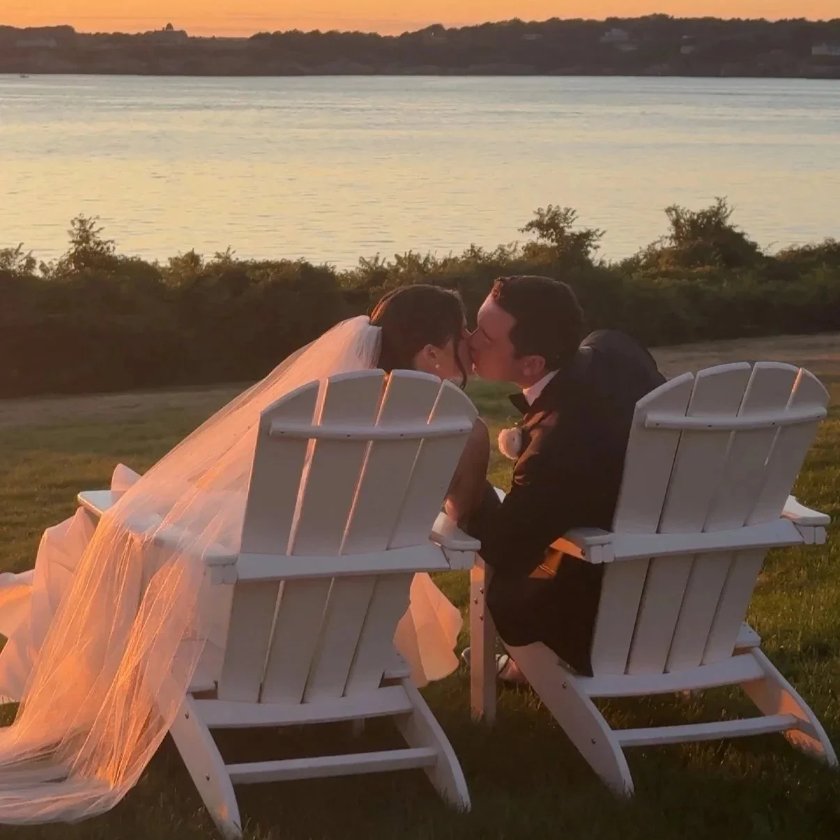 unset wedding ceremony at Brant Point Lighthouse, Nantucket – Vogel Wedding Content Elegant reception at The Chanticleer Sconset – Nantucket wedding content creator photos and video