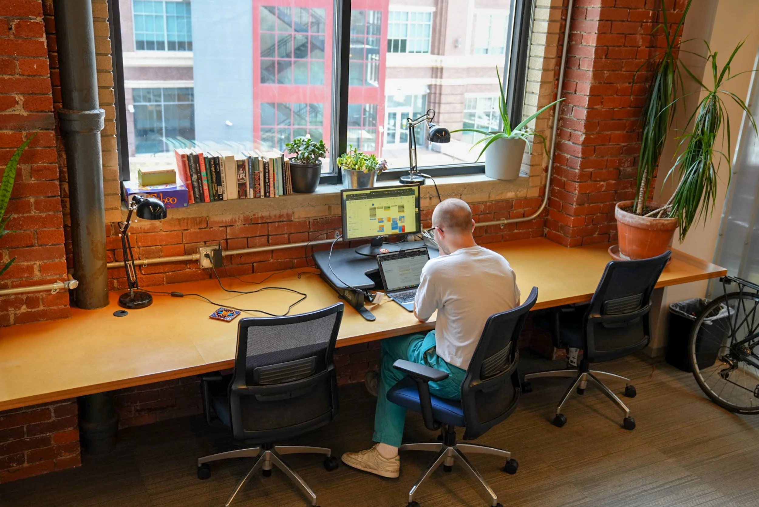 8-Person Office 