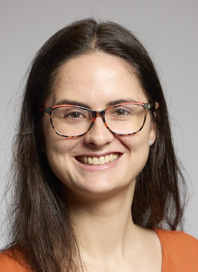 Linda Kuppel, Aristus