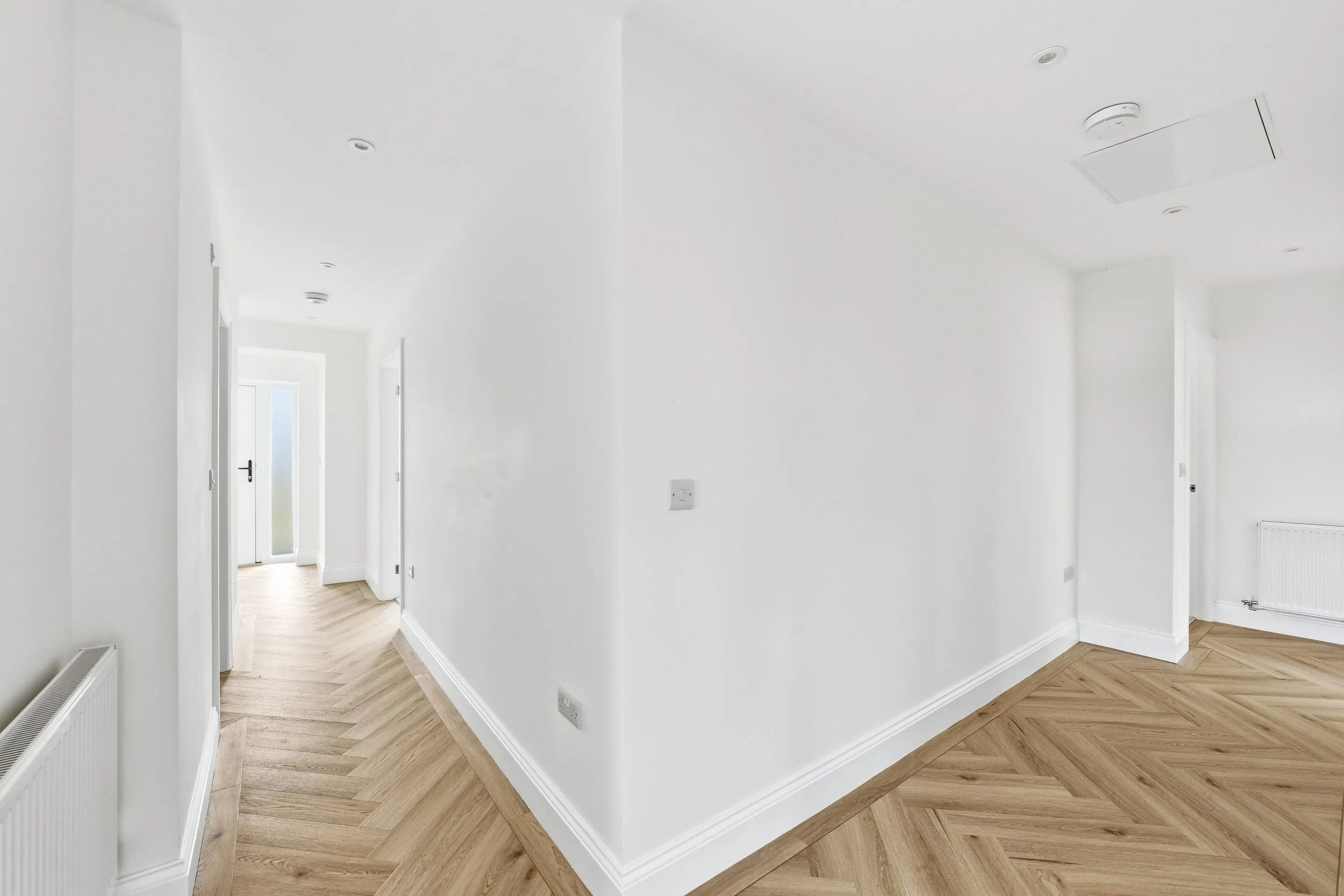 Hallway 003.JPG