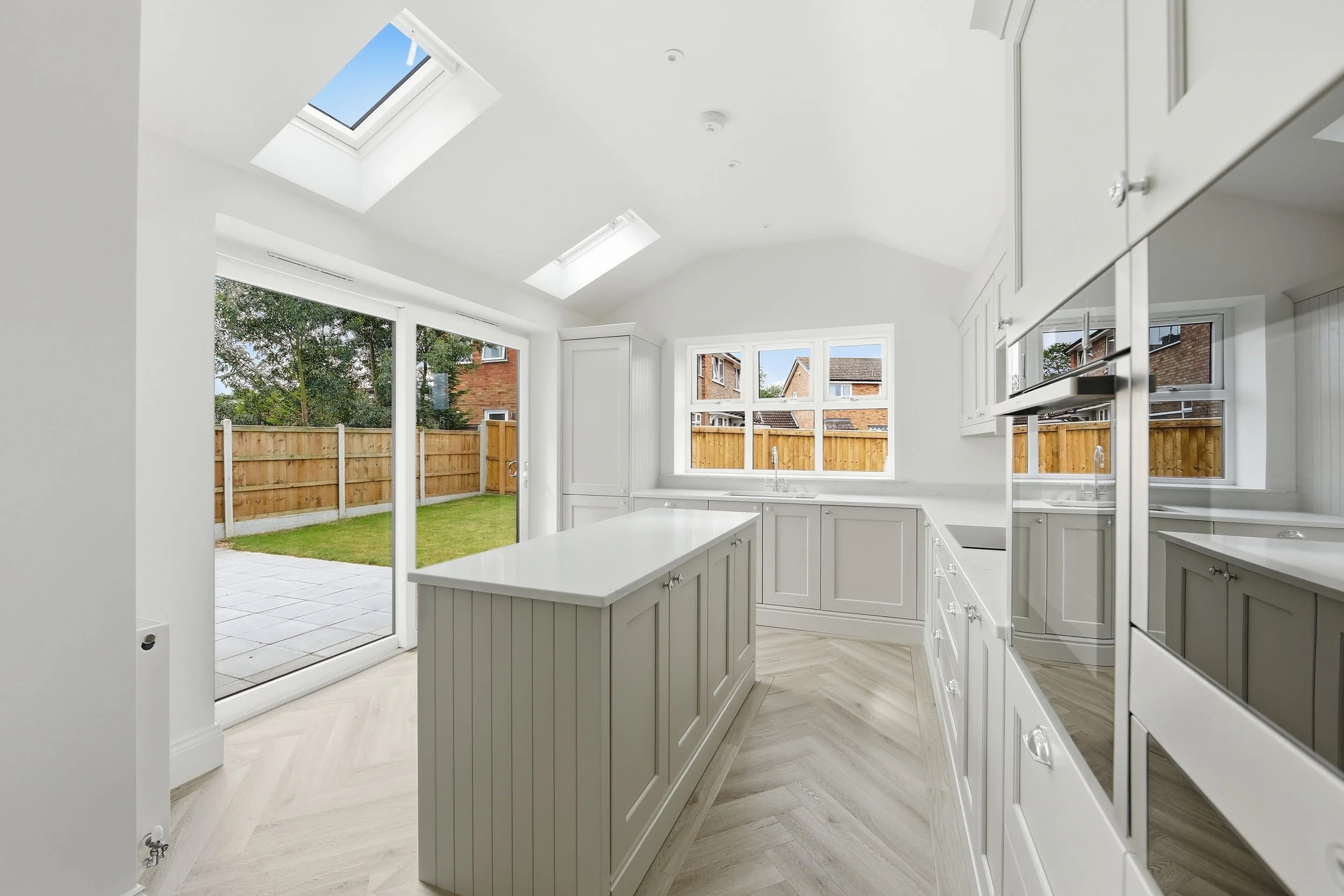 Kitchen 004.JPG