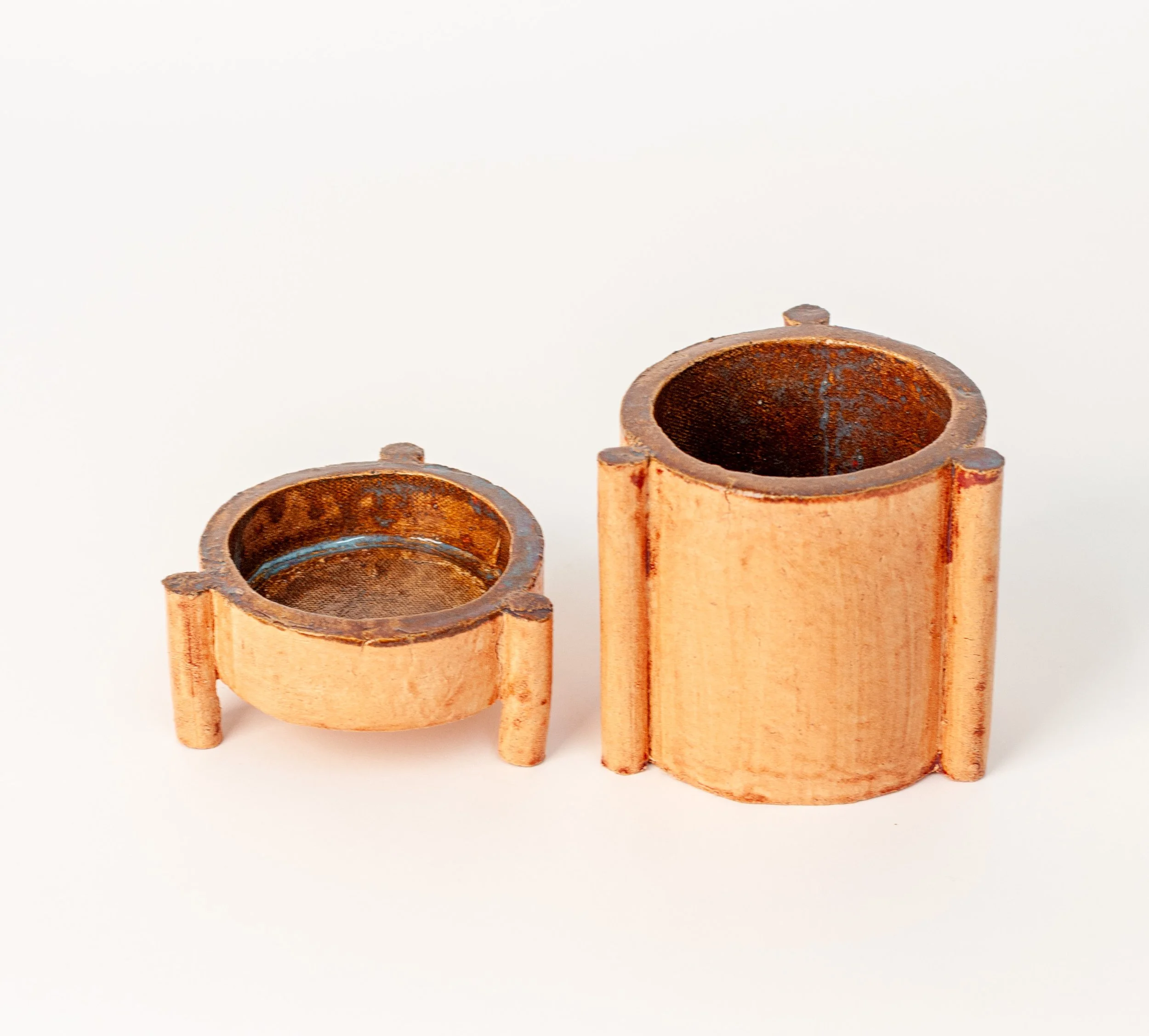 Planter 1, side view showing exterior posts and legs