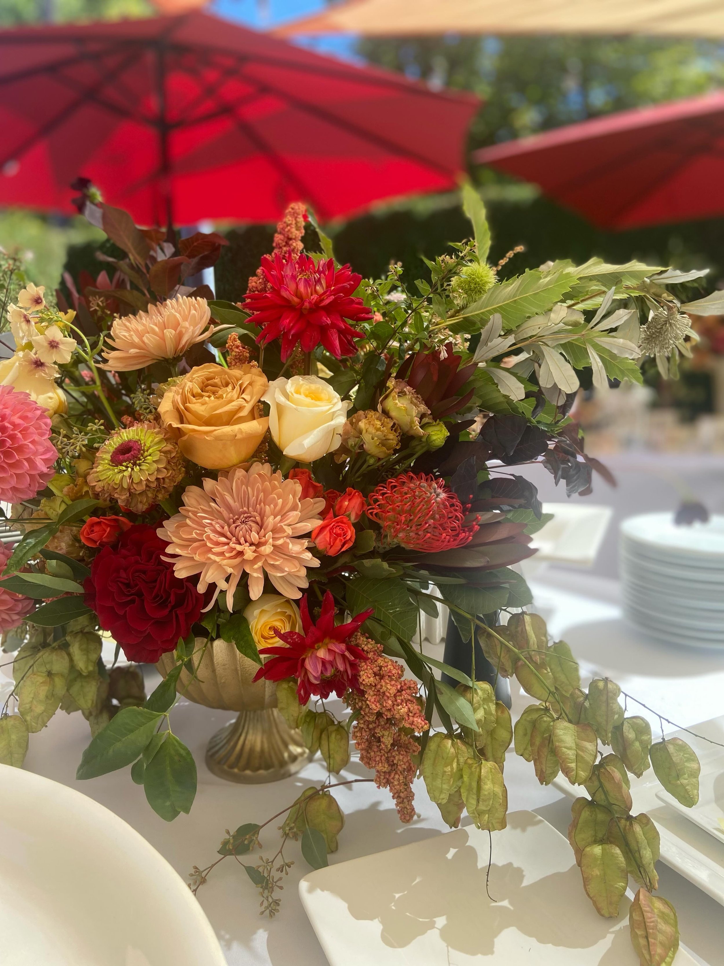 Whether your vision is timeless, whimsical, dramatic, or delightfully over-the-top, I&rsquo;m in.

And if there&rsquo;s a moody color palette involved? Even better. 🥀