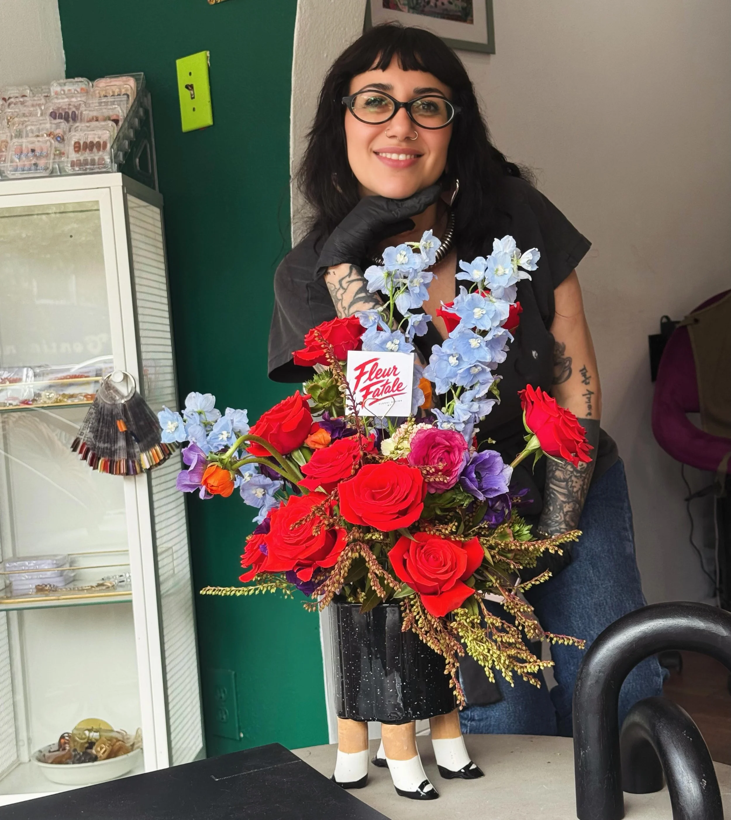 A little neighborhood appreciation post for Claudia and co at @taglientestudio ❤️

Need your nails done? A tattoo? A haircut? This is the spot.

Nothing but talent, creativity, and good energy under one roof. We&rsquo;re lucky to have them in the nei