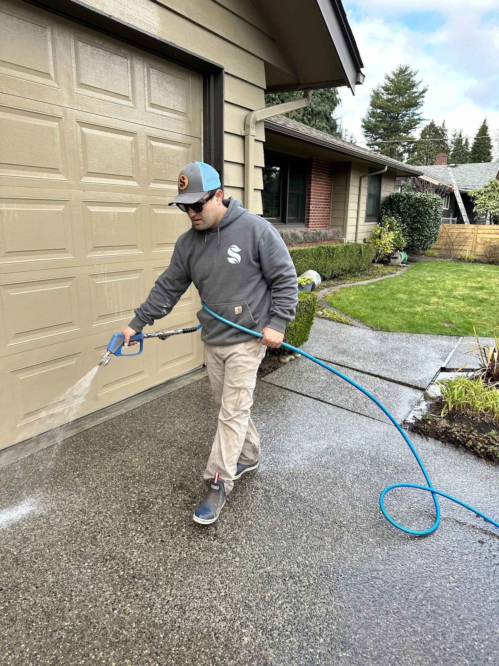 When Is It Okay to Pressure Wash, and When Should You Use a Gentler Cleaning Method?