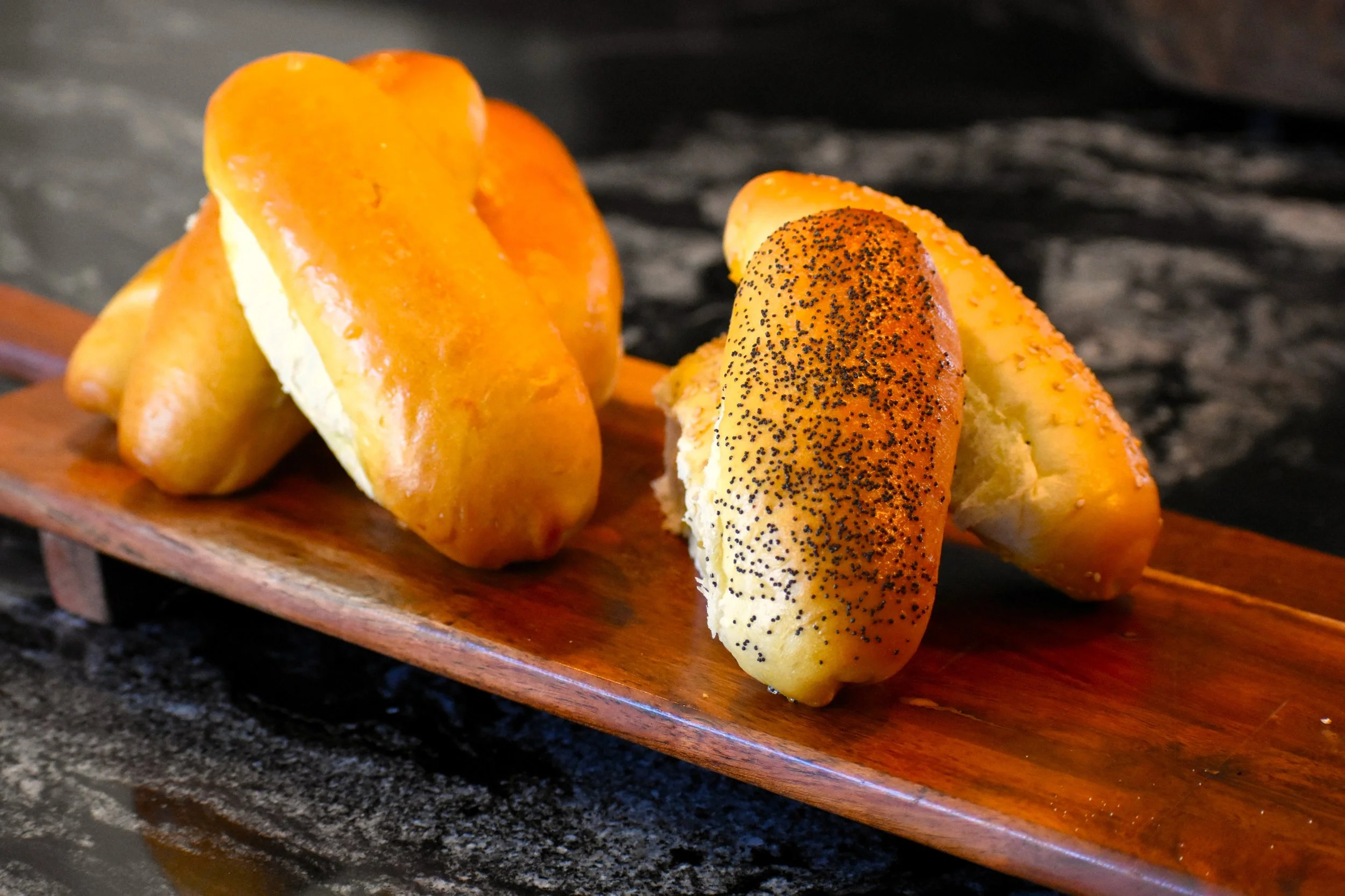 CHALLAH HOT DOG BUNS - pack of 8