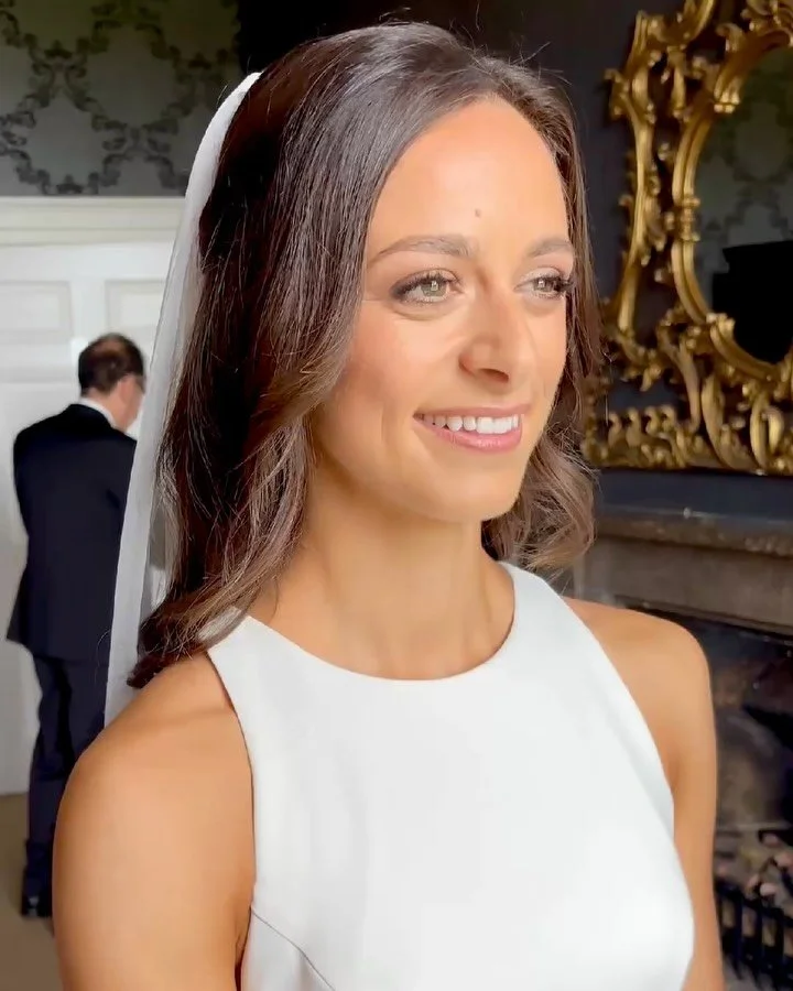 Such a special morning getting Ro and her bridal party ready at the gorgeous @kimberleyhallnorfolk on Saturday ✨
Ro wanted her wedding makeup to feel soft, natural, and, most importantly, she still wanted to feel like herself. We opted for radiant s