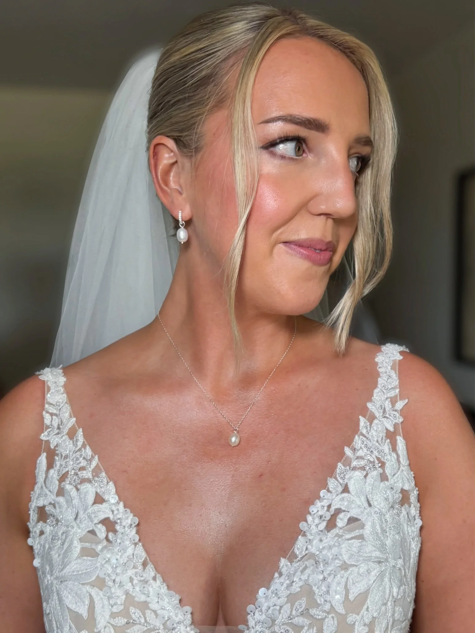 Glowy, elevated and refined, but you still feel like you ✨

The most gorgeous morning getting Karyn and her bridal party ready a couple of weeks ago, at the beautiful @pentneyabbeyweddings 

Hair: @hair_by_alicerose 
Tan: @_themanicurist_ 
Dress: @pu