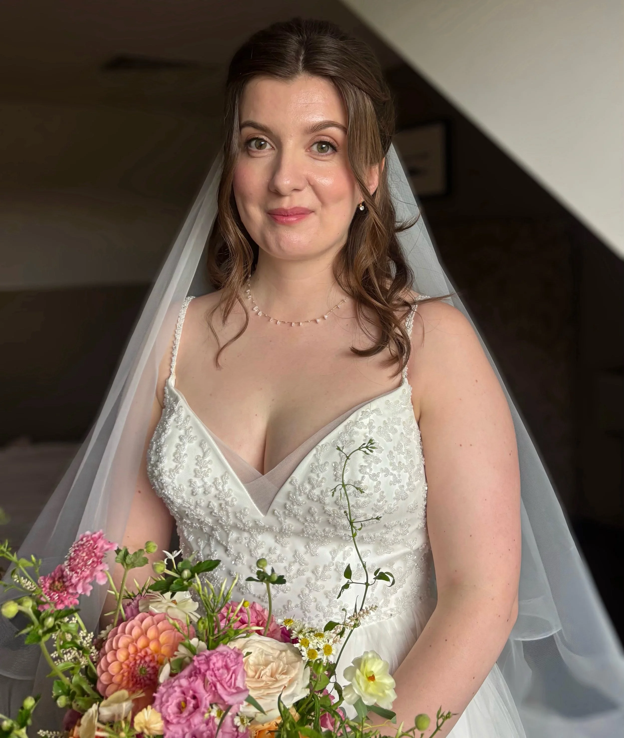 Hannah 🤍

Soft, glowy &amp; timeless - I absolutely loved creating this look for you! Thank you so much for having me be a part of your day ✨

Hair: @tanyawinter_bridalhair 
Flowers: @blushandbloomfloral 
Dress: @maisiemaybridal 

#norfolkmakeuparti