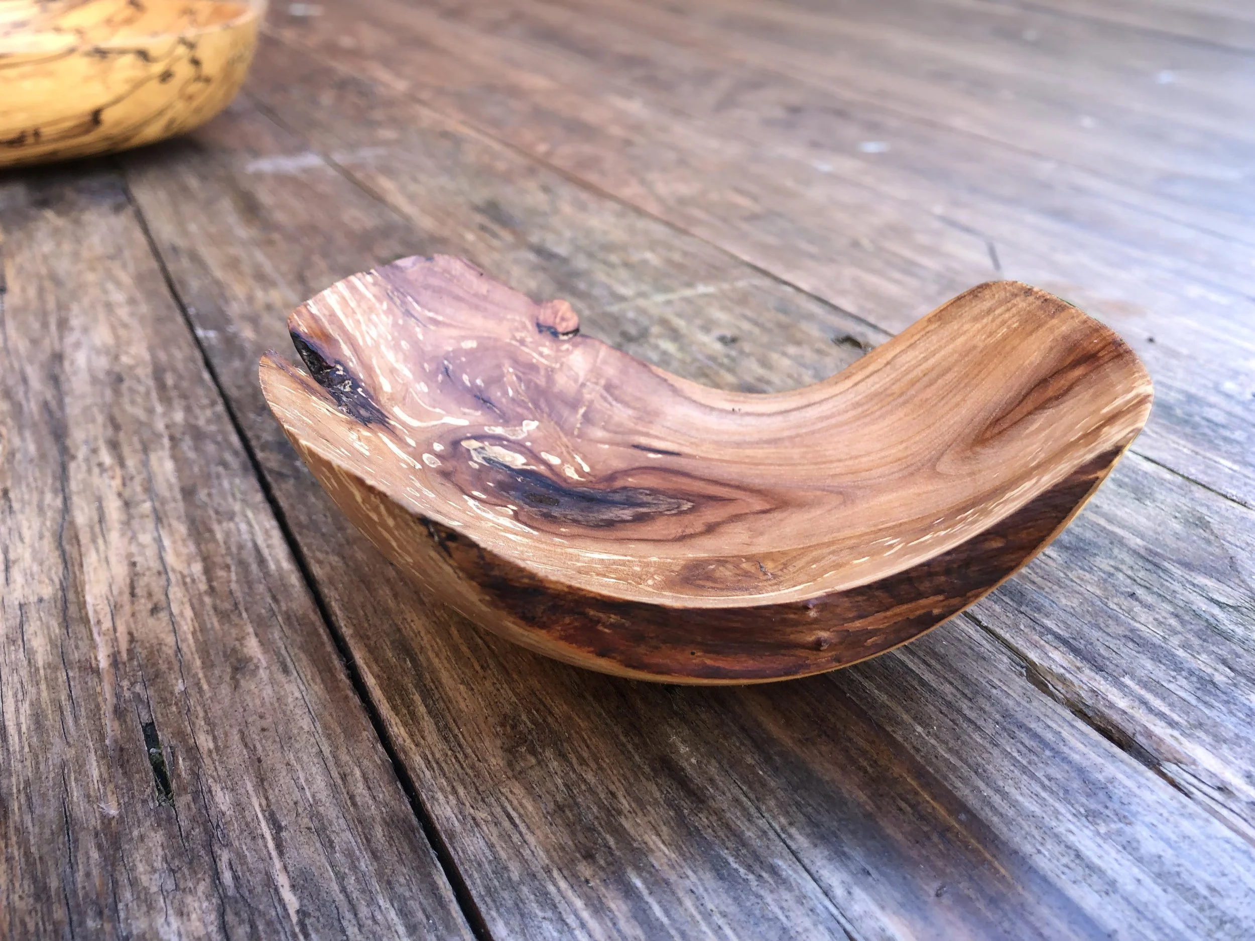 Apple Ornamental Dish - 5 1/2' x 2'