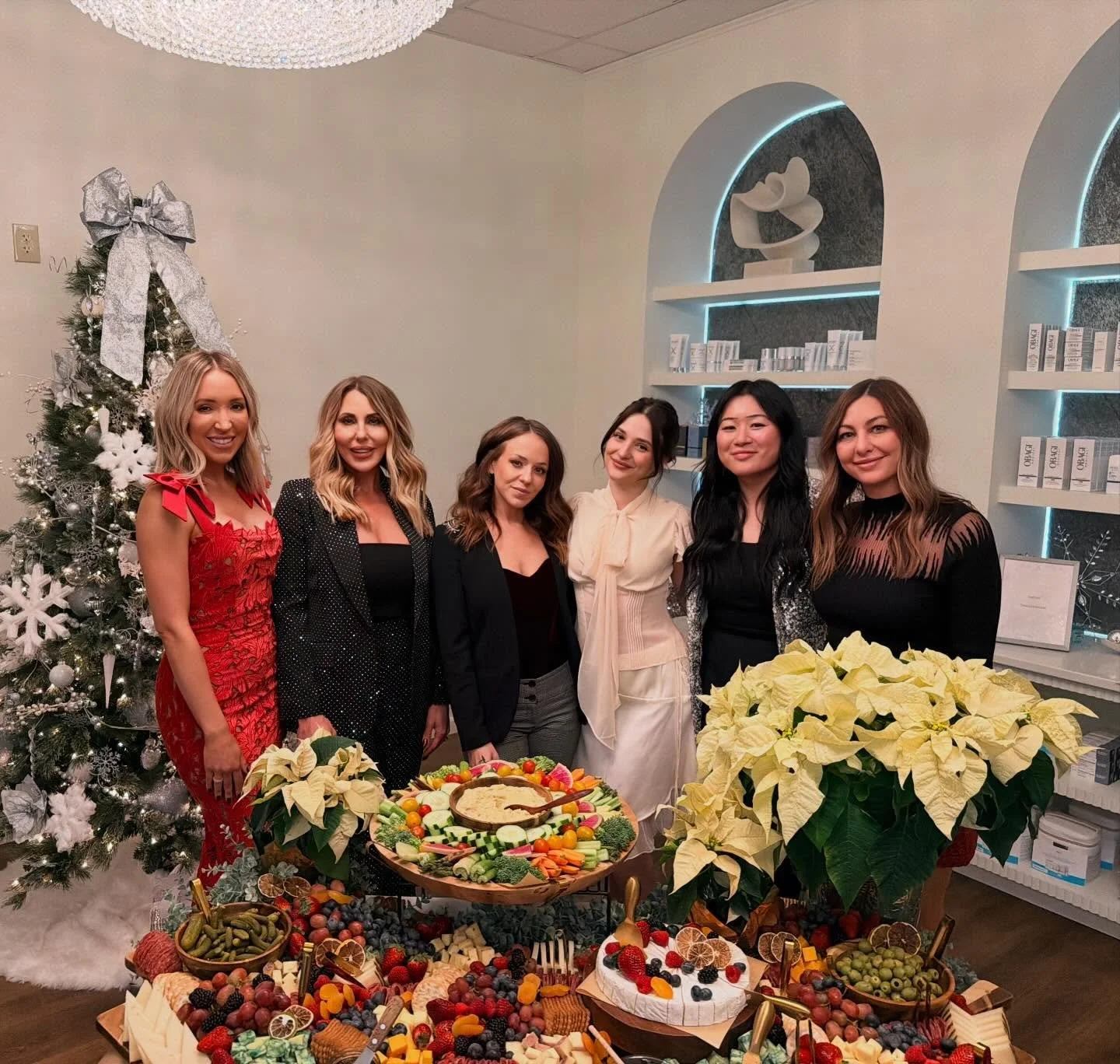 Thank you to all our amazing patients who came out for our Holiday open house!! We are so grateful for all of you!! If you missed out and want to take advantage of any of our Holiday event specials you can call and purchase over the phones - we are i