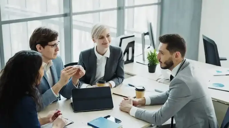 Pierwsze 90 dni samodzielnego lidera w MŚP. Jak nie spalić rekrutacji na etapie wdrożenia?