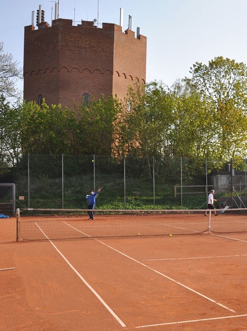 0tennis.jpg