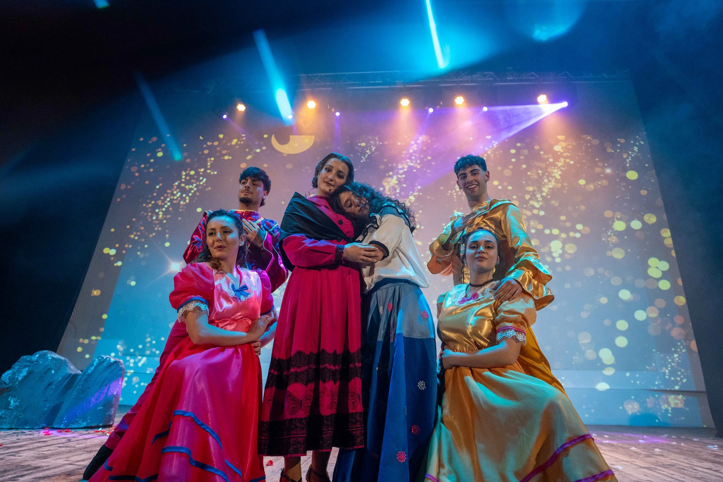 060425 - LA FAMIGLIA MADRIGAL - TEATRO SUMMARTE - OPT - 76.jpg