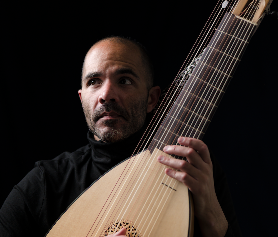 Joe Harris, theorbo, guitar
