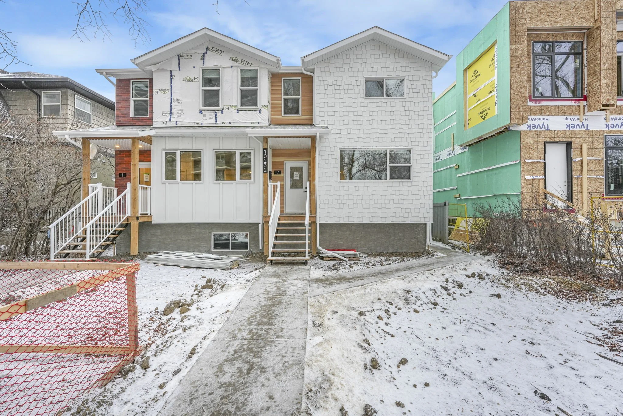 2-10232 140 St NW
