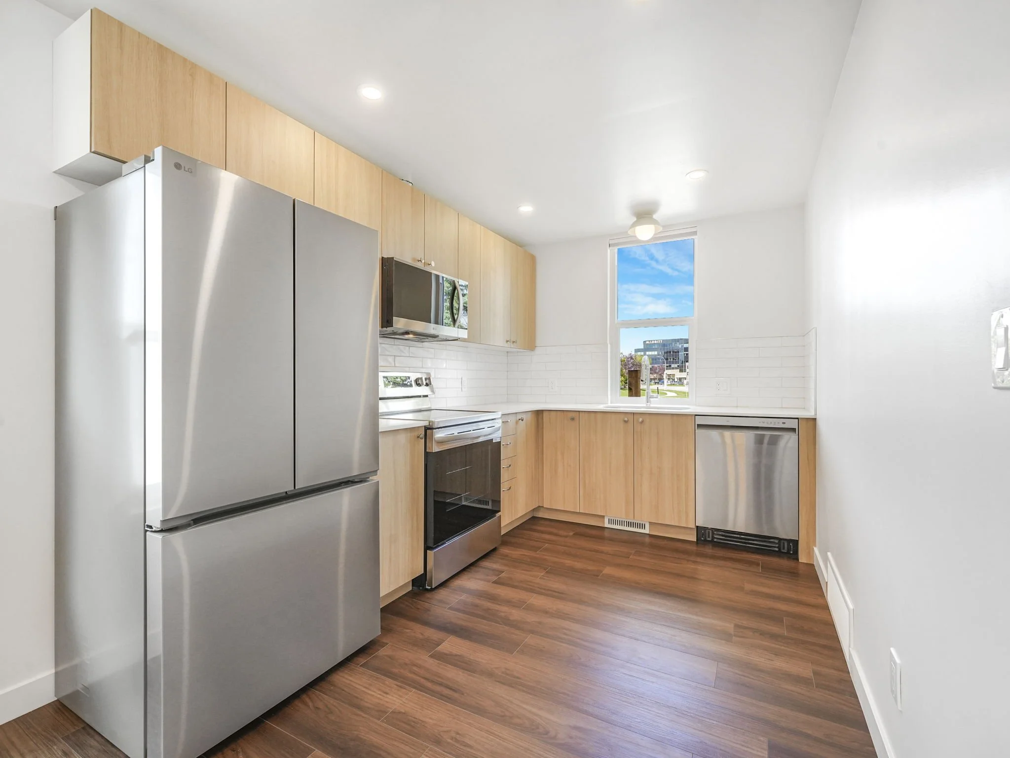 G2-10994 141 St NW
