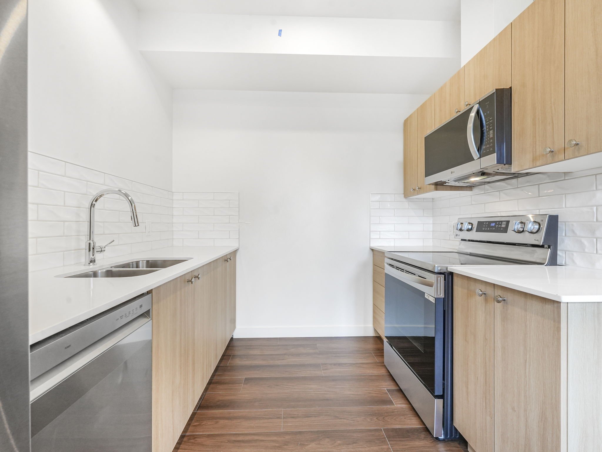10996 141 St NW