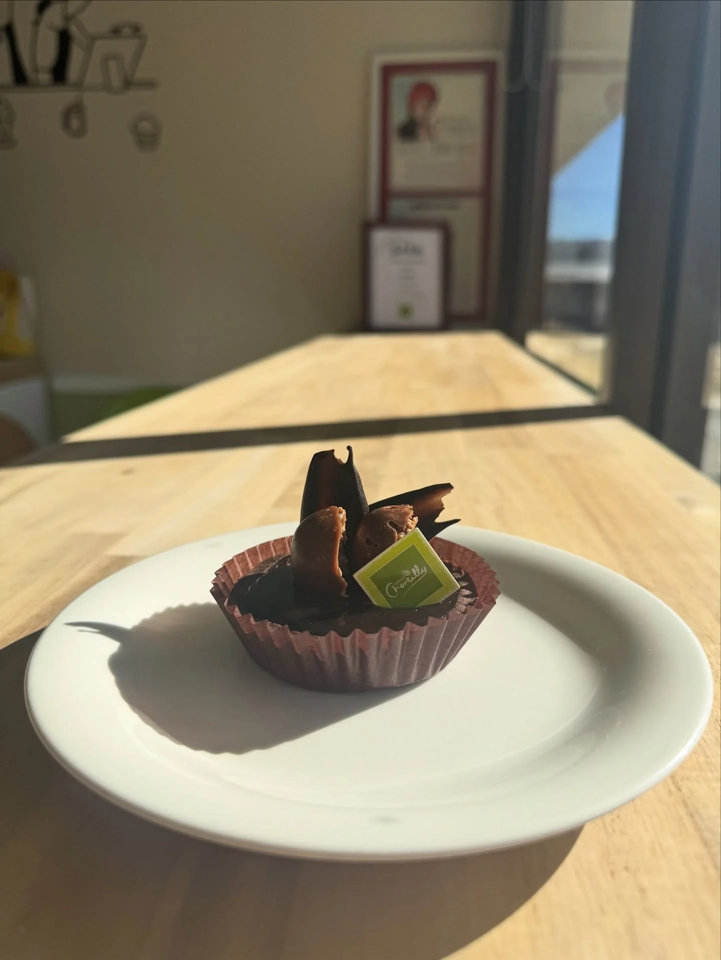 .
Happy Halloween👻🧡

Stop by to get last min cake🎃
.
Stay safe and spooky! ✨

#ChantillySweets #HalloweenTreats #SpookySeason #HalloweenParty #TrickOrTreat  #HauntedHappenings #Dessertstagram #HappyHalloween