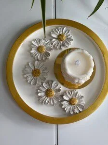 Serenity Daises and Pearl Candle Tray