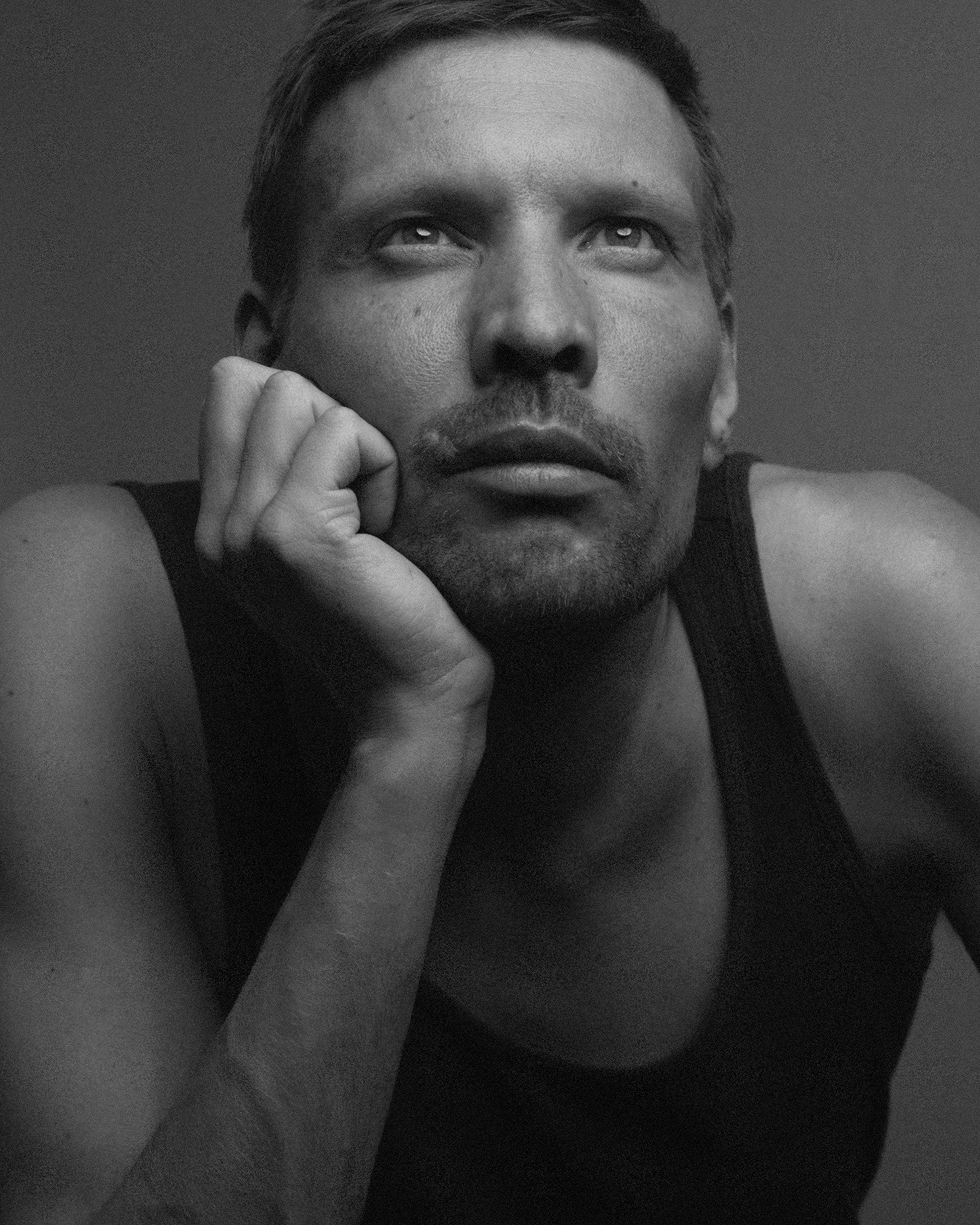 #discoverportrait #portraitsmag #postmoreportraits #portraitsociety #portrait_perfection #makeportraits #portraiture #portraitphotographer #oursignaturepose #ivarsavin