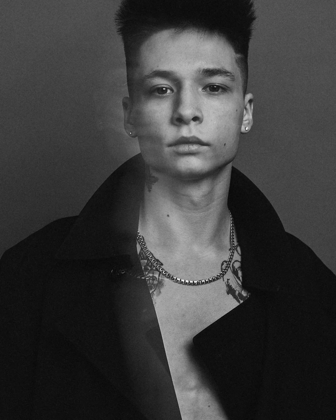 #portraitphotography #portraitmood #portraitpage #portraitoftheday #portraits_ig #discoverportrait #portraitsmag #postmoreportraits #portraitsociety #portrait_perfection #makeportraits #portraiture #portraitphotographer #oursignaturepose #ivarsavin