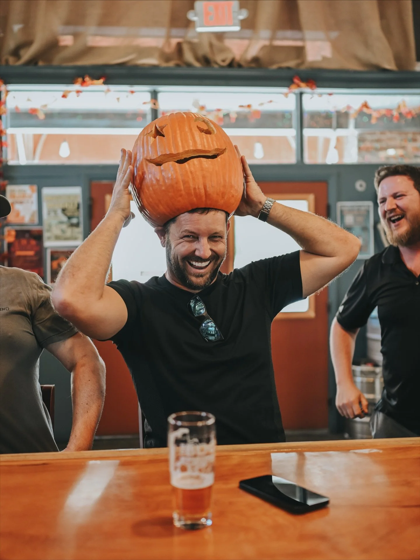 Sorry - we&rsquo;re closed! We&rsquo;re at home enjoying the pumpkin pie. You can come back tomorrow for your favorite beer on tap.

#sorrywereclosed #staugustinethanksgiving #bogthanksgiving #thansgivingbeer #canstogo #staugustineholidays #staugusti