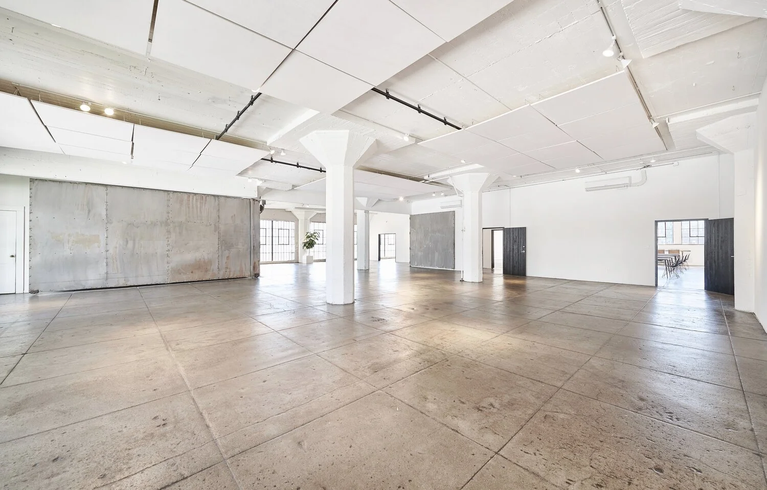 4thFloor_CornerLoft_07.jpg