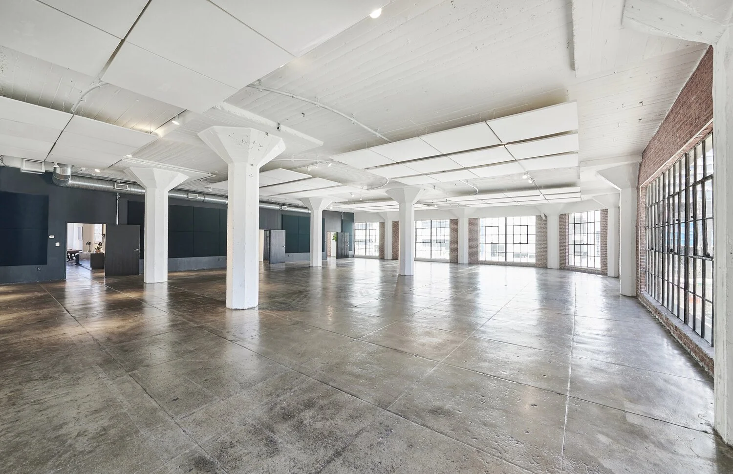 4thFloor_MainLoft_15.jpg