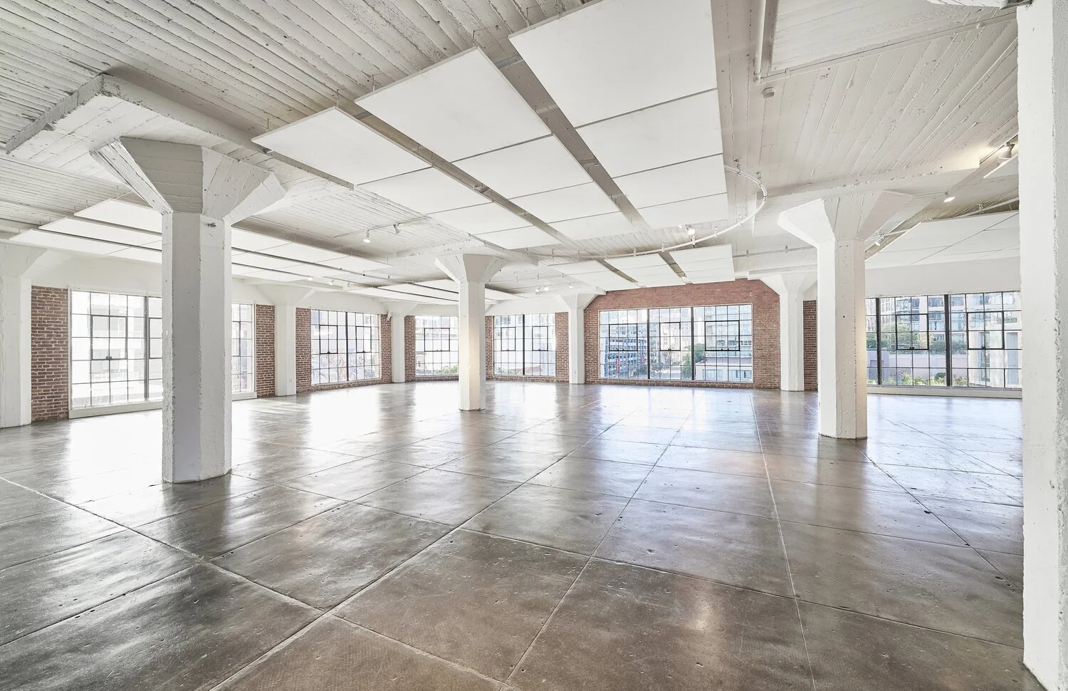 4thFloor_MainLoft_12.jpg