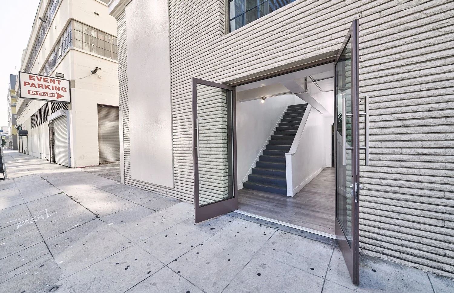 HudsonLoft_Sidedoor_01.jpg