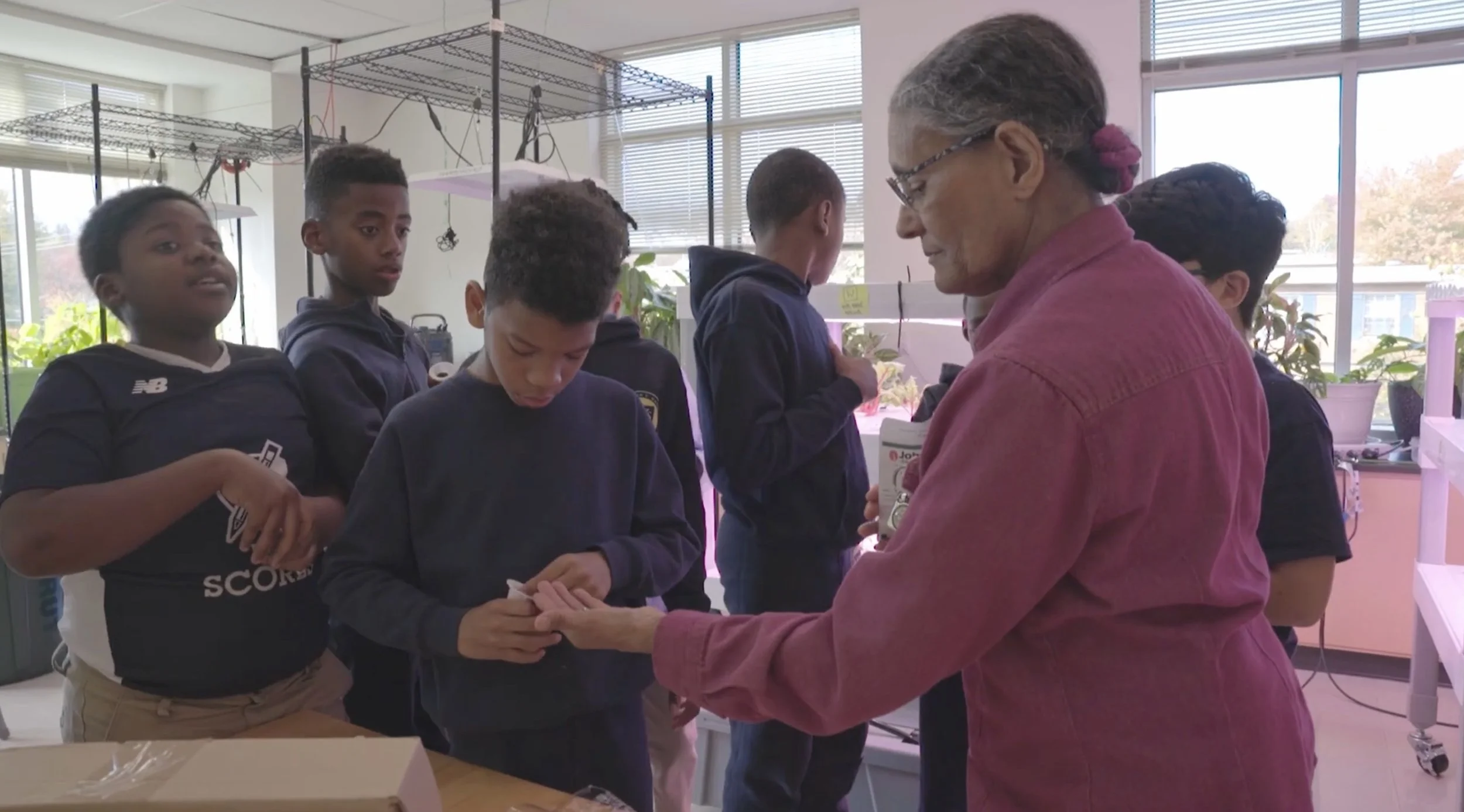 Food on the Stove Partners w/ Bishop Walker School for Seed Tank Challenge