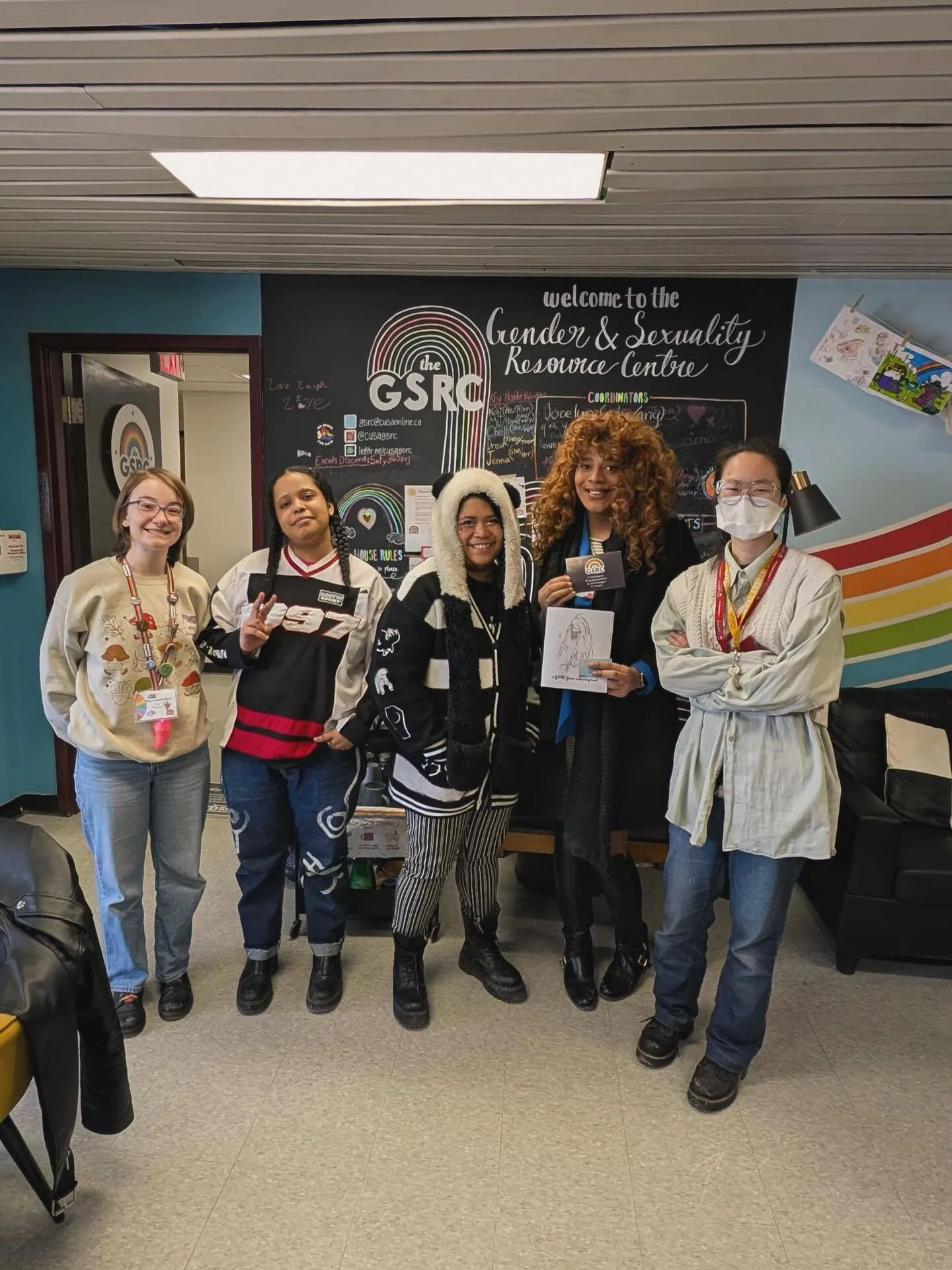 Yesterday, Kind Space was thrilled to be invited to sit down with staff at @cusagsrc to hear about the great work they are doing for 2SLGBTQIA+ Carleton University students. From clothing swaps, to providing gender affirming gear, to directing folks 