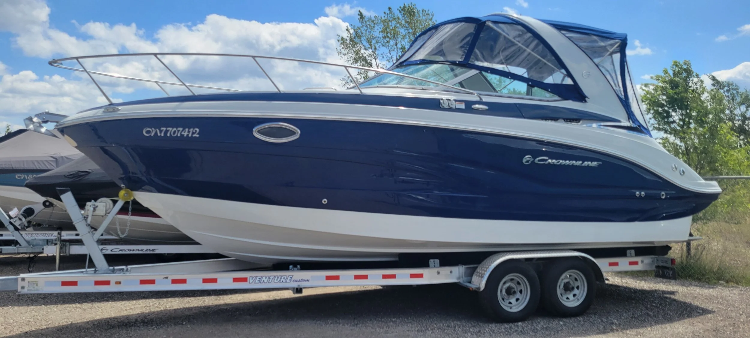 2019 Crownline 264CR