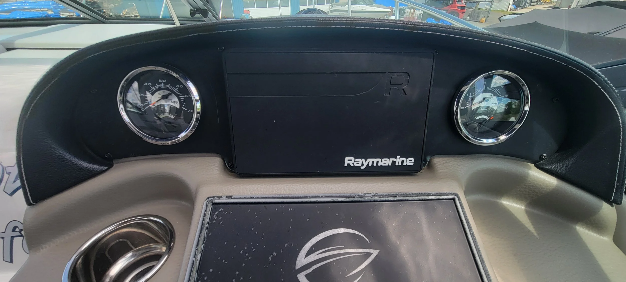 2019 Crownline 264CR - Amethyst Blue - Mercruiser - NauticalFX -  (11).jpg