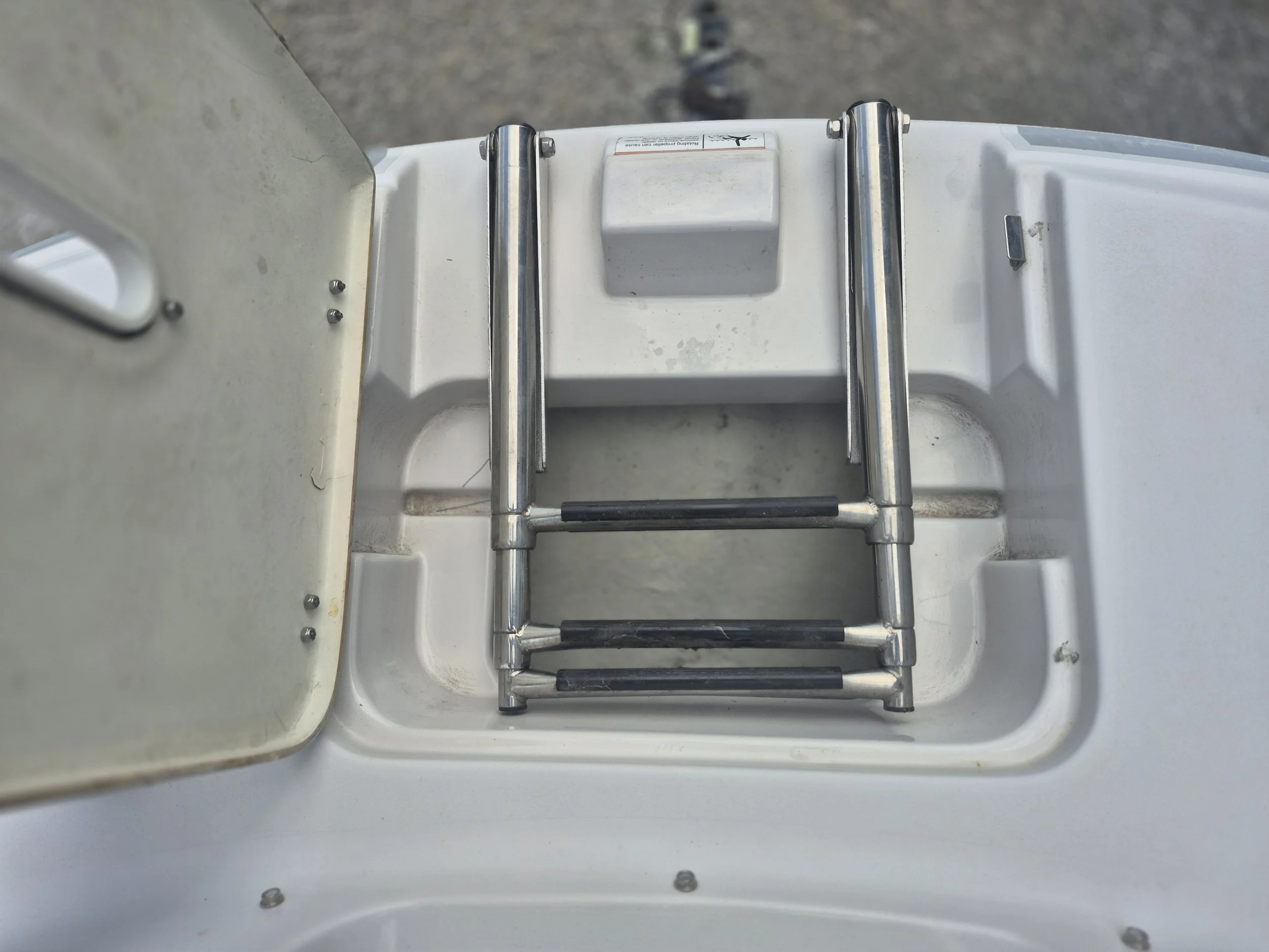 NauticalFX - 2013 Four Winns F224 - Volvo Penta V8-300 (6).jpg